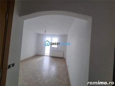 APARTAMENT CU TREI CAMERE