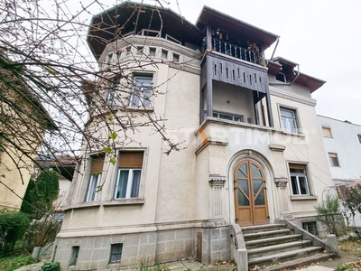 Apartament in vila Ultracentral Brasov