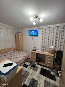 Apartament 2 camere semidecomandate Craiovita 1/4 îmbunătățit