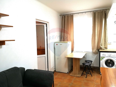 Apartament 2 camere vanzare in bloc de apartamente Iasi, Podul de Piatra