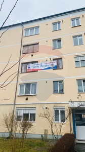 Apartament 2 camere vanzare in bloc de apartamente Sibiu, Medias, Vest