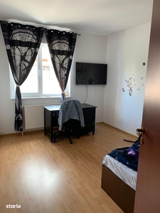 Apartament de vanzare 3 camere, 2 bai in zona Sesul de Sus!