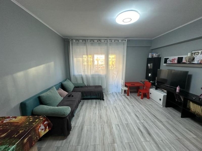 Apartament 3 camere compartimentat in 4 camere zona Piata Tic Tac (Tomis nord)