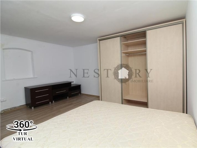 Apartament 3 camere decomandate,parcare,curte comuna, Central,Clinicilor de inchiriat