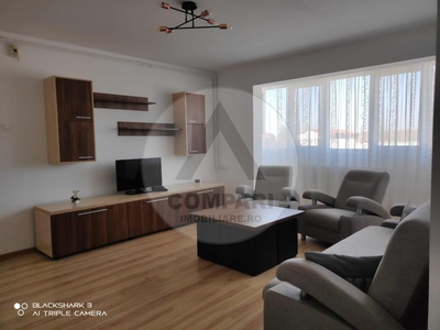 Apartament 3 camere zona Lipovei