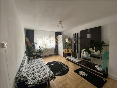 Apartament la schimb sau de vanzare