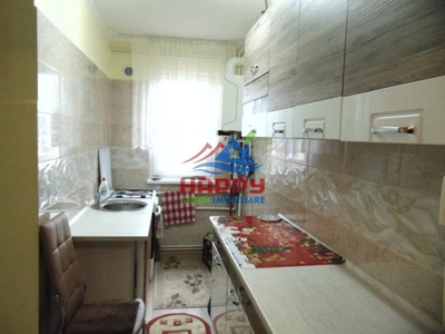 De vanzare apartament cu 3 camere in Tg-Mures Dambu