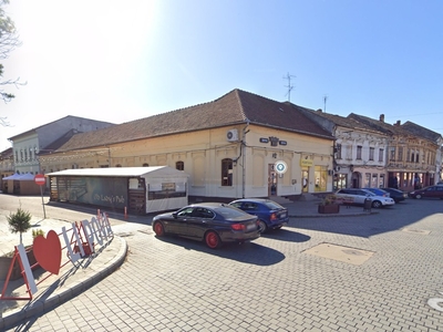 Inchiriez spatiu comercial central in Lipova