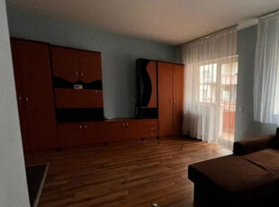 Apartament 1 camera ,etaj 1 ,zona Stejarului