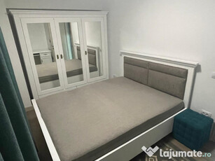 Apartament 2 camere, bloc nou, mobilat și utilat + loc parcare