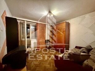 Apartament 2 camere decomandat, etaj 3, lift, zona Olimpia - Stadion