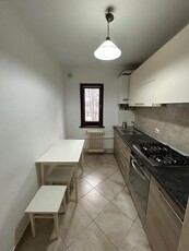 Apartament 2 Camere Decomandat Etajul 1/4 Tatarasi - Flora