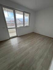 Apartament 2 camere + gradina 348 mp - zona Sanpetru