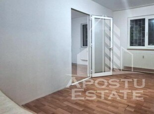 Apartament 2 camere semidecomandat in zona Fortuna