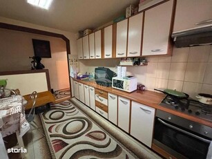 GM1644 Inchiriere apartament 3 camere Universitate, metrou