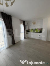 Apartament 2 camere, cu loc de parcare in curte, zona centra