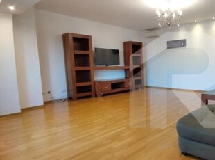 Apartament 3 camere 99mp+Parcare bd.Unirii-Piata Alba Iulia