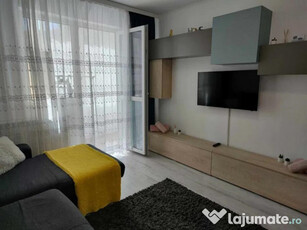 Apartament 3 camere, decomandat - zona Astra