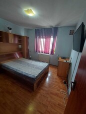 Apartament 3 camere ( Reabilitat/Decomandat) Nerva Traian