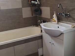 Apartament de 4 camere ( AN 1984 )-Salaj