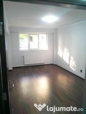 Apartament de vânzare - 2 camere în Mazepa 2, parter