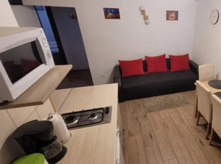 Apartament la casă, 3 camere, 50 mp, ultracentral