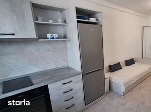 Apartament cu 3 Camere de Vânzare în Zona Piata Cetate