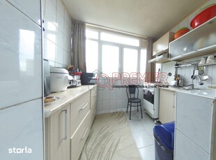 Apartament 3 camere renovat zona Grivitei