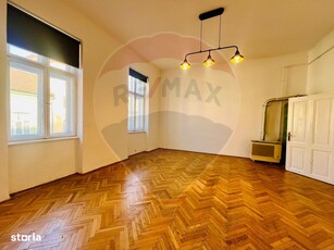 Apartament cu 3 camere, Alexandru cel Bun et 1/4