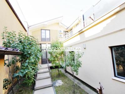 Ultracentral Casa 428 mp, 5 camere, garaj, terasa