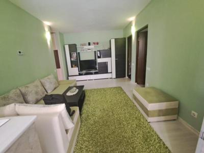 Vanzare- Apartament 4 camere , finisat, mobilat, utilat pretabil si pentru spatiu comercial