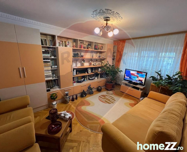 Apartament 3 camere în zona Tineretului