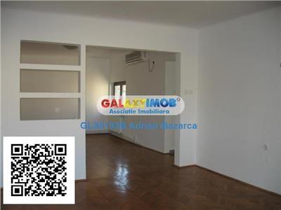 Apartament 4 camere, zona Calea VictorieiMoxa (TURUL VIRTUAL)