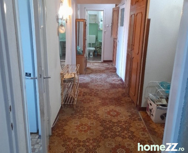 Apartament cu 4 camere decomandate Zona Ultracentral