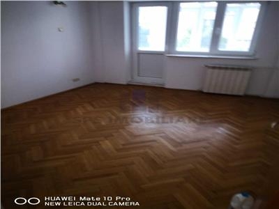 Vanzare apartament 3 camere Aviatiei