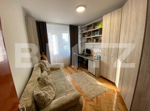 Apartament 2 camere decomandate, etaj intermediar, zona Zorilor