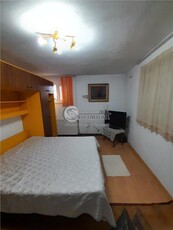 Apartament 2 camere la casa- Zona Nicolina- 250 Euro