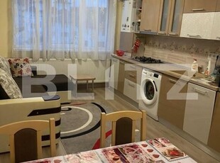 Apartament 3 camere cu balcon, etaj intermediar zona Petrom