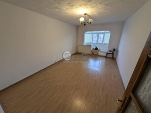 Apartament cu 2 Camere Decomandate cu garaj si loc parcare in zona Arcu/Gara