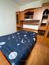 Apartament cu 2 camere, zona Podu Ros