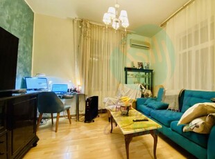 Apartament cu confort de casa si curte