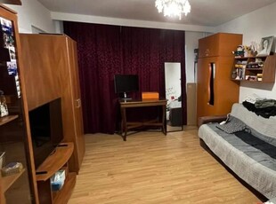 Apartament de inchiriat, 1 camera, decomandat, 35 mp, Podul de Fier, Statia Padurii , Cod 157530