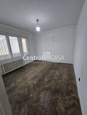 Apartament de vanzare cu 2 camere, Podu Ros