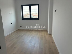 Apartament de vanzare cu 3 camere, Centru