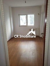 Vanzare apartament 3 camere Bulevardul Chisinau