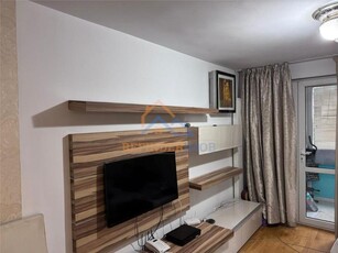 Vanzare apartament 3 camere , zona iancului