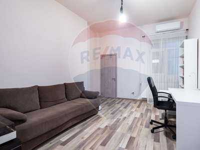 Apartament 3 camere vanzare in bloc de apartamente Bucuresti, P-Ta Unirii