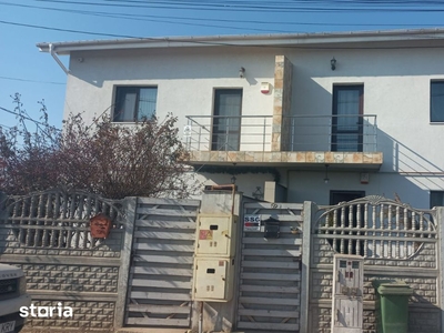 Duplex 4 camere 110mp + curte, zona Sanpetru