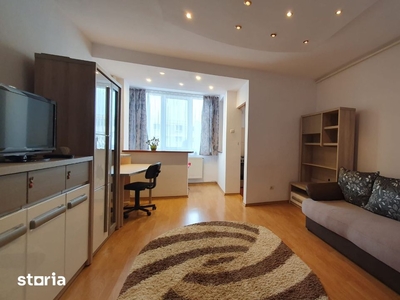 Apartament spatios de 3 camere | Primaverii