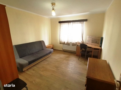 Apartament 2 camere plus curte proprie de 90 de mp.,Rasnov.